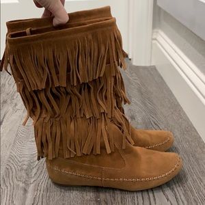 LC Thia moccasin boots. Size 8.